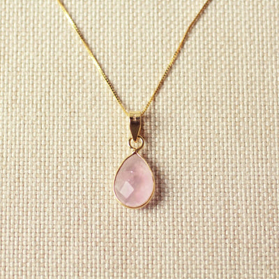 Amora rozenkwarts ketting van 925 zilver gold plated