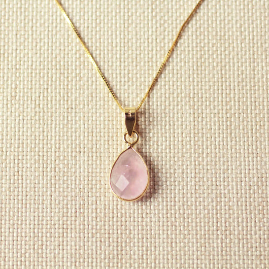 Amora rozenkwarts ketting van 925 zilver gold plated