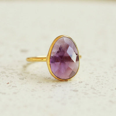 Elara amethist ring van 925 zilver gold plated