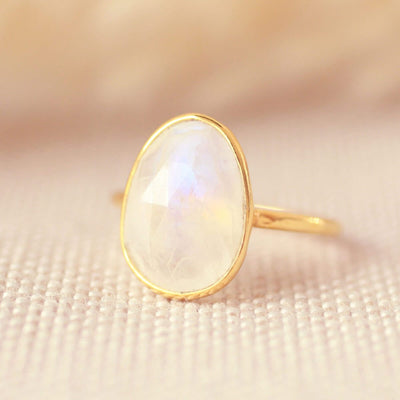 Selene maansteen ring van 925 zilver gold plated